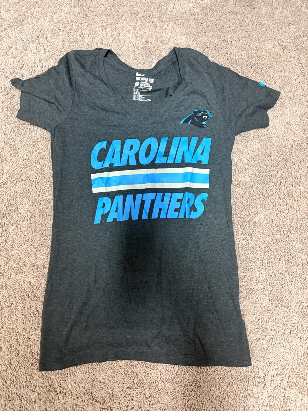 Nike Women’s Carolina Panthers Charcoal Short Sleeve Tee NWOT Size Small